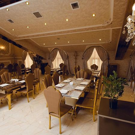 Baku Hotel غانيا المظهر الخارجي الصورة